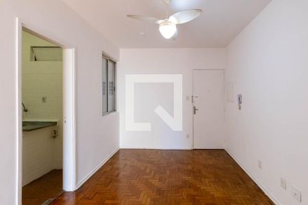 Sala de apartamento à venda com 2 quartos, 52m² em Vila Buarque, São Paulo