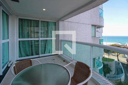 Varanda de apartamento à venda com 1 quarto, 60m² em Barra da Tijuca, Rio de Janeiro