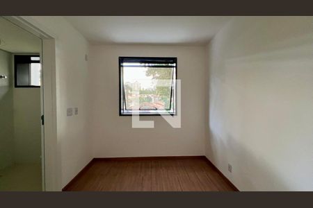 Quarto de apartamento à venda com 2 quartos, 67m² em Vila Paris, Belo Horizonte