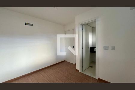 Quarto de apartamento à venda com 2 quartos, 67m² em Vila Paris, Belo Horizonte