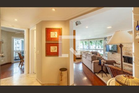 Apartamento à venda com 4 quartos, 208m² em Santa Cecilia, São Paulo