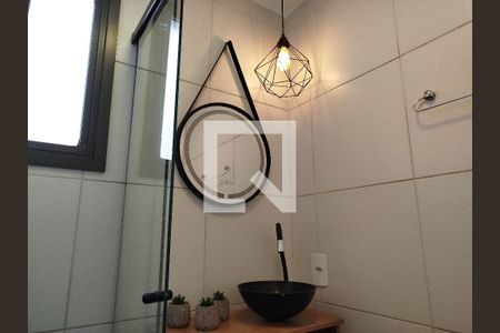 Banheiro de kitnet/studio para alugar com 1 quarto, 25m² em Vila Esperança, São Paulo