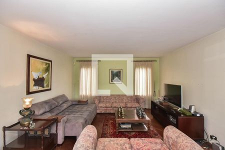 Sala de casa à venda com 3 quartos, 700m² em Jardim Leonor, São Paulo