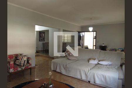 Sala de casa para alugar com 3 quartos, 356m² em City Bussocaba, Osasco