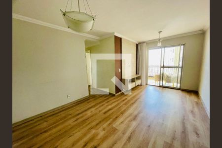 Sala de apartamento à venda com 3 quartos, 74m² em Picanço, Guarulhos