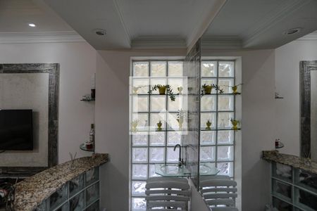 Sala de casa para alugar com 4 quartos, 238m² em Jardim Rubi, Mogi das Cruzes