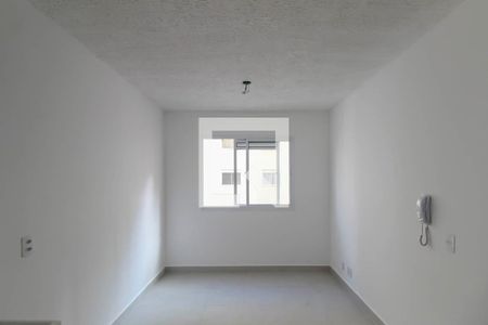 Sala/Cozinha de apartamento para alugar com 2 quartos, 32m² em Vila Graciosa, São Paulo