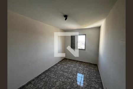 Quarto 1 de apartamento para alugar com 2 quartos, 62m² em Jardim Marilu, São Paulo