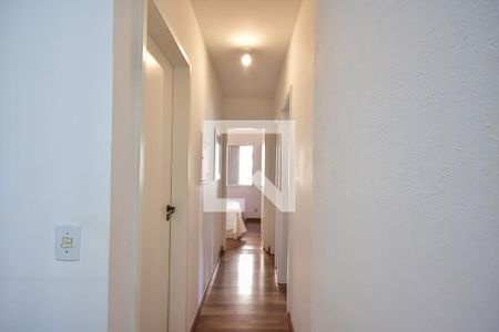 Corredor de apartamento à venda com 3 quartos, 69m² em Vila Andrade, São Paulo