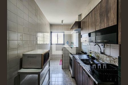 Cozinha de apartamento para alugar com 2 quartos, 82m² em Aparecida, Santos