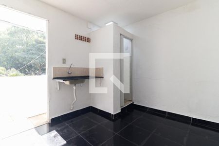 Cozinha  de casa para alugar com 1 quarto, 30m² em Vila Nair, São Paulo