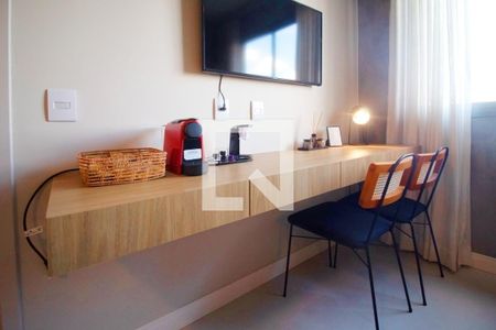 Sala/Cozinha de apartamento à venda com 1 quarto, 24m² em Pinheiros, São Paulo