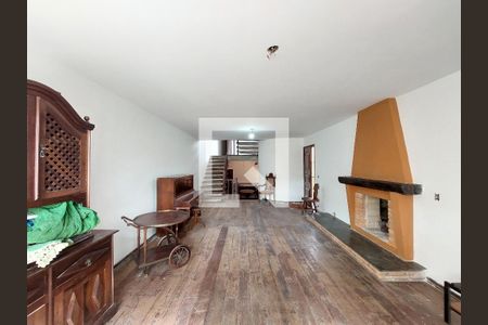 Sala de casa à venda com 3 quartos, 270m² em Vila Friburgo, São Paulo