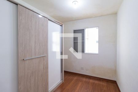 Quarto 1 de apartamento para alugar com 2 quartos, 53m² em Centro, Carapicuíba