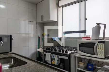 Cozinha de apartamento à venda com 3 quartos, 60m² em Santa Maria, Belo Horizonte