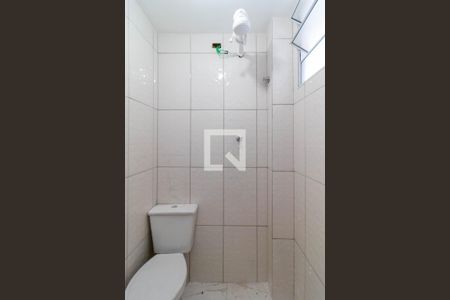 Banheiro de kitnet/studio para alugar com 1 quarto, 29m² em Bom Retiro, São Paulo