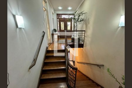 Foto 01 de casa à venda com 7 quartos, 396m² em Vila Dom Pedro I, São Paulo