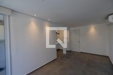 Sala 1 de apartamento para alugar com 1 quarto, 70m² em Empresarial 18 do Forte, Barueri