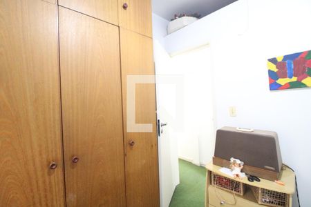Quarto 2 de casa para alugar com 3 quartos, 150m² em Jardim Santo Antoninho, São Paulo