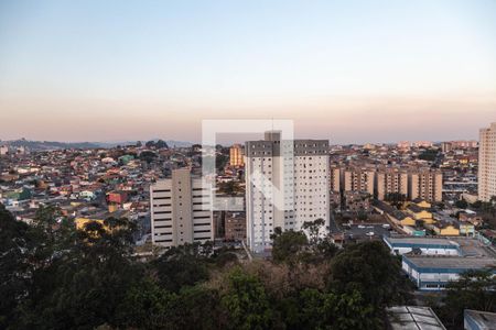Quarto 1 de apartamento à venda com 2 quartos, 60m² em Portal dos Gramados, Guarulhos