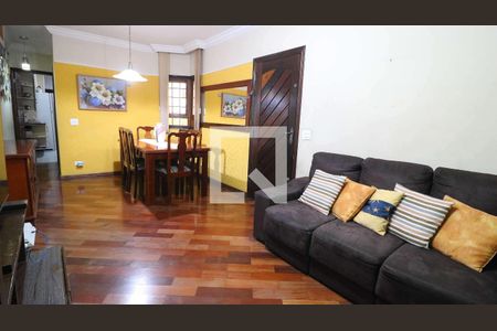 Casa à venda com 3 quartos, 125m² em Vila Nova Carolina, São Paulo