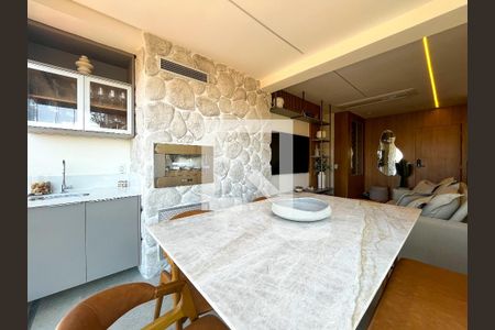 Sala de apartamento à venda com 2 quartos, 67m² em Perdizes, São Paulo