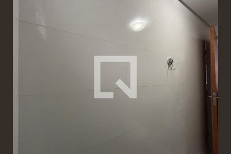 Banheiro Social de apartamento à venda com 2 quartos, 58m² em Jaguará, São Paulo