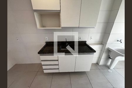 Sala/Cozinha de apartamento à venda com 2 quartos, 54m² em Vila Pita, São Paulo