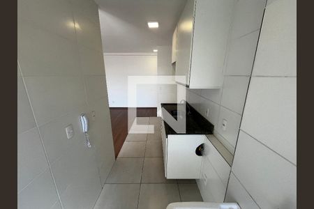 Sala/Cozinha de apartamento à venda com 2 quartos, 54m² em Vila Pita, São Paulo