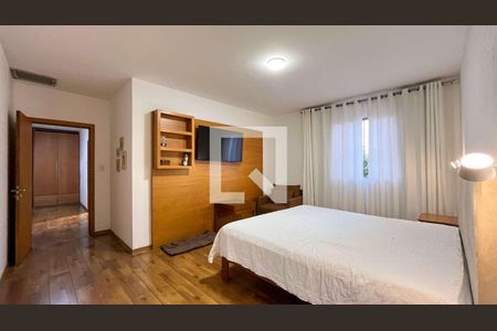 Casa à venda com 5 quartos, 308m² em Castelo, Belo Horizonte