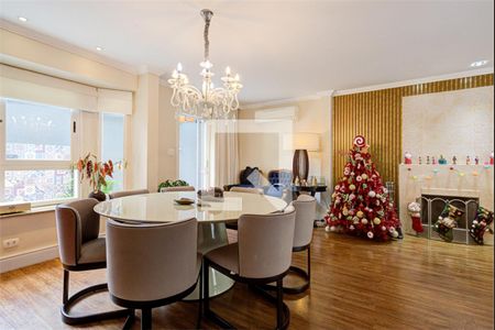 Casa à venda com 4 quartos, 291m² em Vila Nova Caledonia, São Paulo