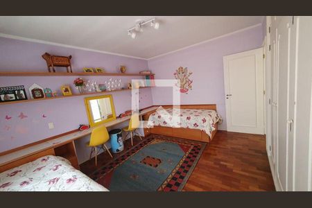 Casa à venda com 4 quartos, 323m² em Brooklin, São Paulo