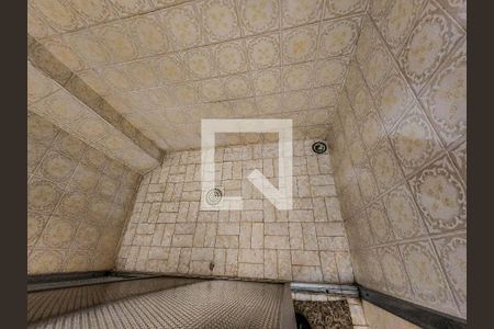 Banheiro de apartamento para alugar com 2 quartos, 87m² em Embaré, Santos