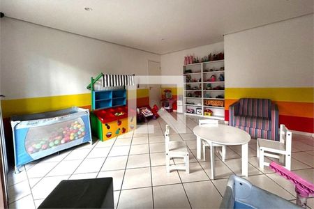 Apartamento à venda com 3 quartos, 75m² em Vila Paulo Silas, São Paulo
