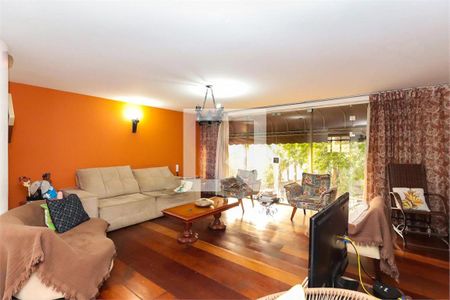 Casa à venda com 4 quartos, 304m² em Jardim Brasil, São Paulo