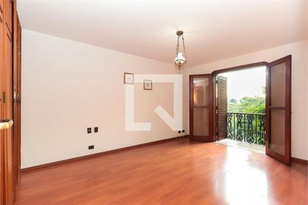 Casa à venda com 4 quartos, 304m² em Jardim Brasil, São Paulo