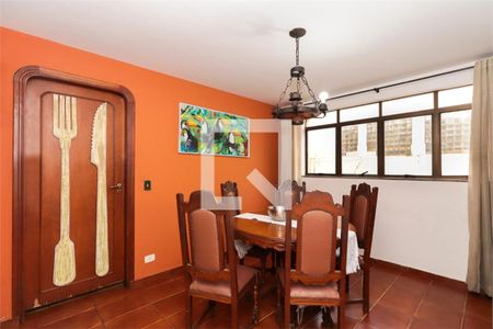 Casa à venda com 4 quartos, 304m² em Jardim Brasil, São Paulo