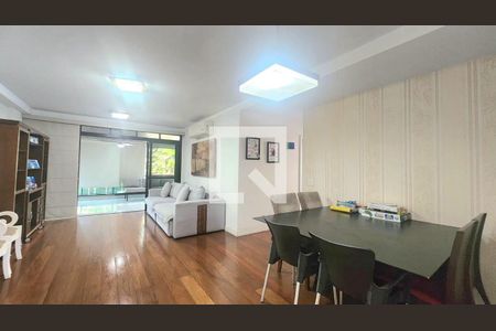 Apartamento à venda com 4 quartos, 220m² em Barra da Tijuca, Rio de Janeiro