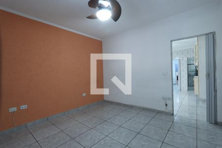 Quarto de casa para alugar com 2 quartos, 125m² em Jardim Sonia Maria, São Paulo