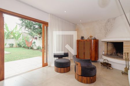 Sala de casa à venda com 3 quartos, 238m² em Jardim Leonor, São Paulo