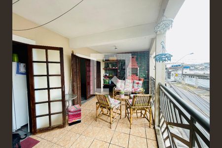 Sacada de casa à venda com 3 quartos, 200m² em Parque Continental Ii, Guarulhos