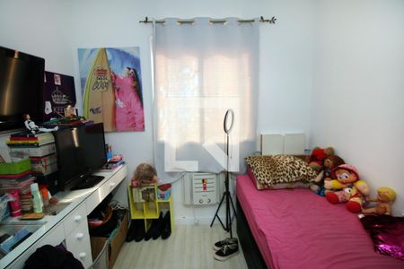 Quarto 1 de apartamento à venda com 3 quartos, 70m² em Irajá, Rio de Janeiro