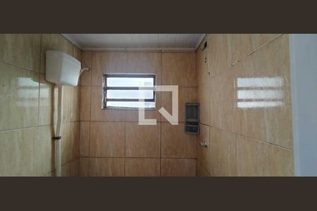 Banheiro de casa para alugar com 2 quartos, 60m² em Sarandi, Porto Alegre
