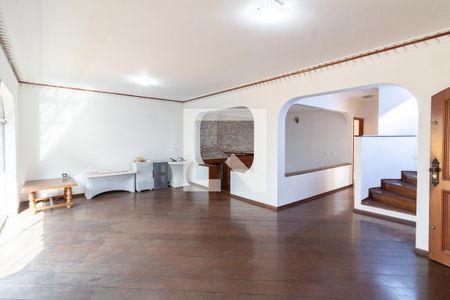 Sala de casa à venda com 4 quartos, 300m² em Jardim das Vertentes, São Paulo