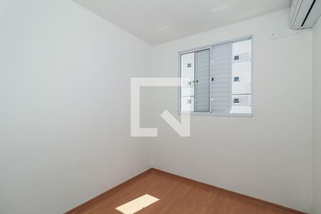 Quarto de apartamento para alugar com 2 quartos, 40m² em Humaitá, Porto Alegre