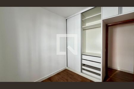 Quarto 2 de apartamento para alugar com 2 quartos, 50m² em Horto Florestal, Belo Horizonte