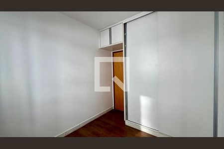 Quarto 1 de apartamento para alugar com 2 quartos, 50m² em Horto Florestal, Belo Horizonte