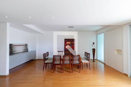 Sala 1 de casa de condomínio para alugar com 3 quartos, 400m² em Vila D’el Rey, Nova Lima