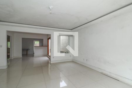 Sala de casa à venda com 3 quartos, 150m² em Chácara das Pedras, Porto Alegre