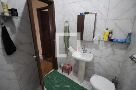 Banheiro de casa à venda com 2 quartos, 360m² em Jardim Bandeirantes, Contagem